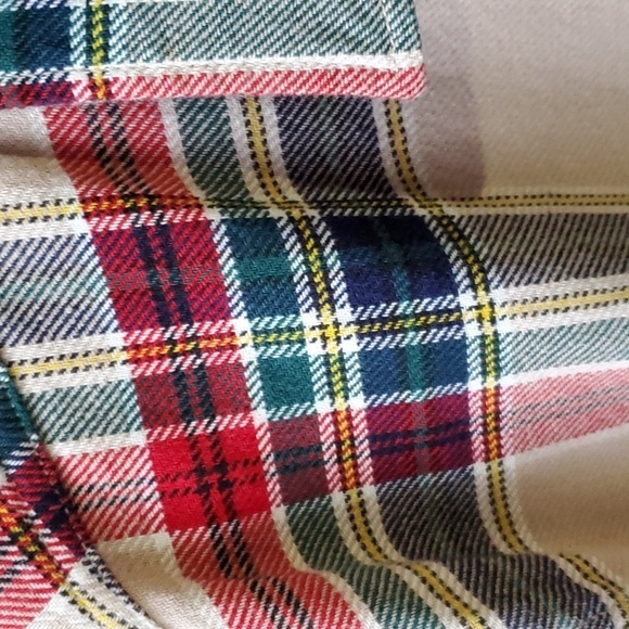 Gap blue red plaid flannel button down Size xl nice med weight - Picture 2 of 11